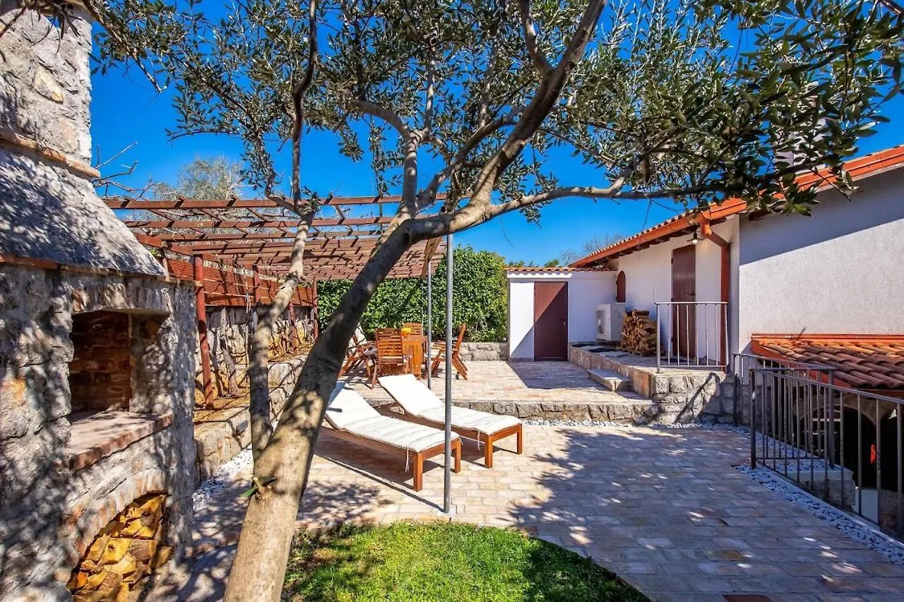 Olea Villa Ika